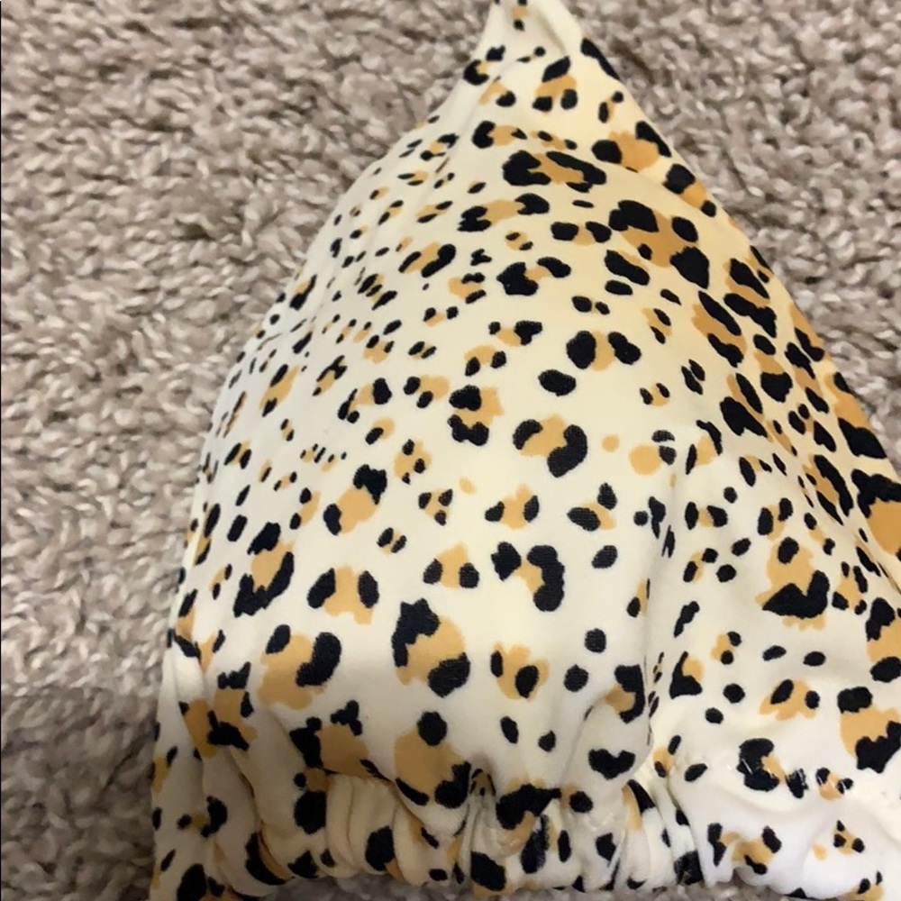 Victoria’s Secret Leopard Print Bikini LRG - Picture 2 of 3